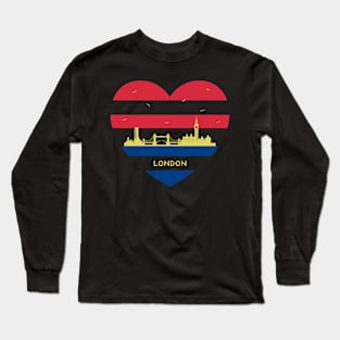 England Skyline cityscape Heart Love Birds Flying London Long Sleeve T-Shirt